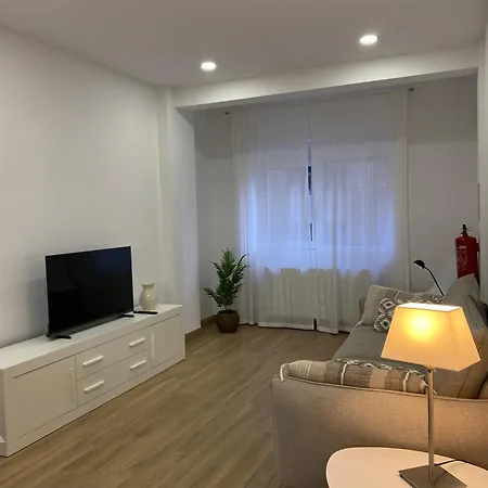 Apartamento Recien Reformado Zona Estaciones Σανταντέρ