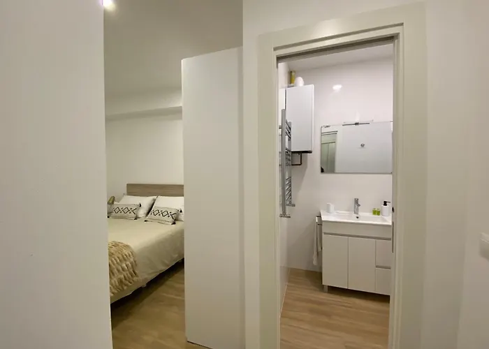 公寓 Apartamento Recien Reformado Zona Estaciones 桑坦德